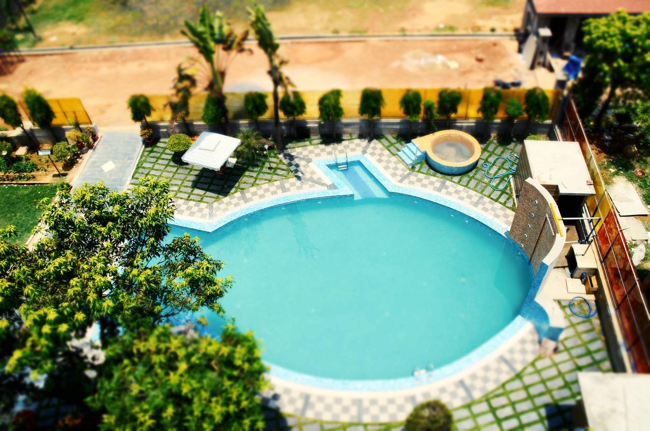 Hotel Aryan Jharsuguda Екстер'єр фото