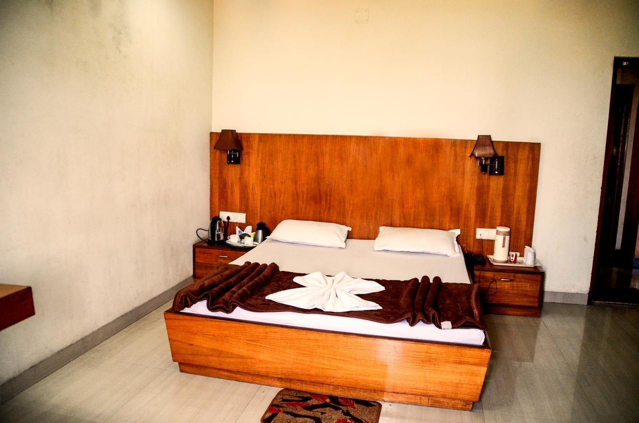 Hotel Aryan Jharsuguda Екстер'єр фото