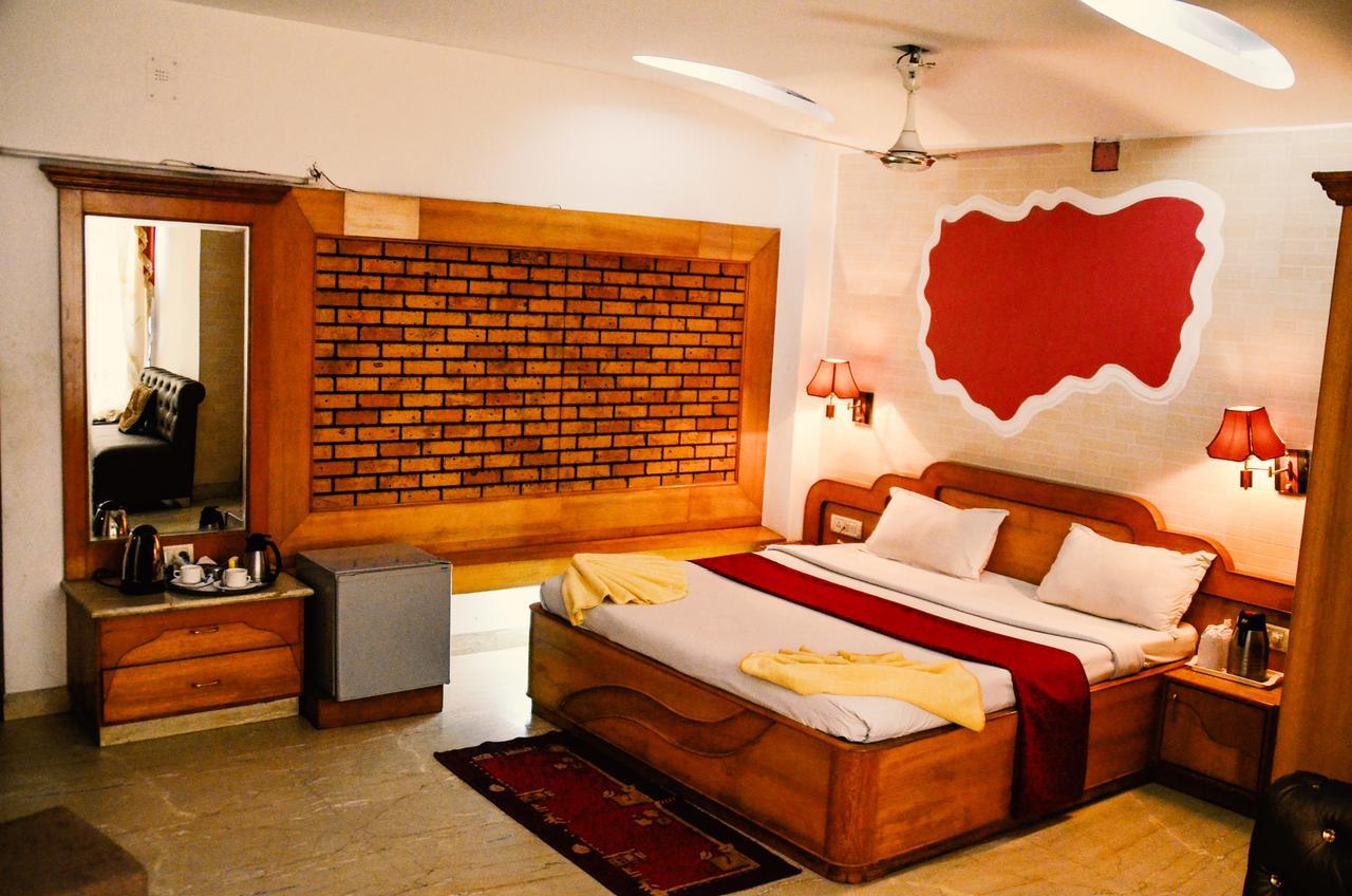Hotel Aryan Jharsuguda Екстер'єр фото